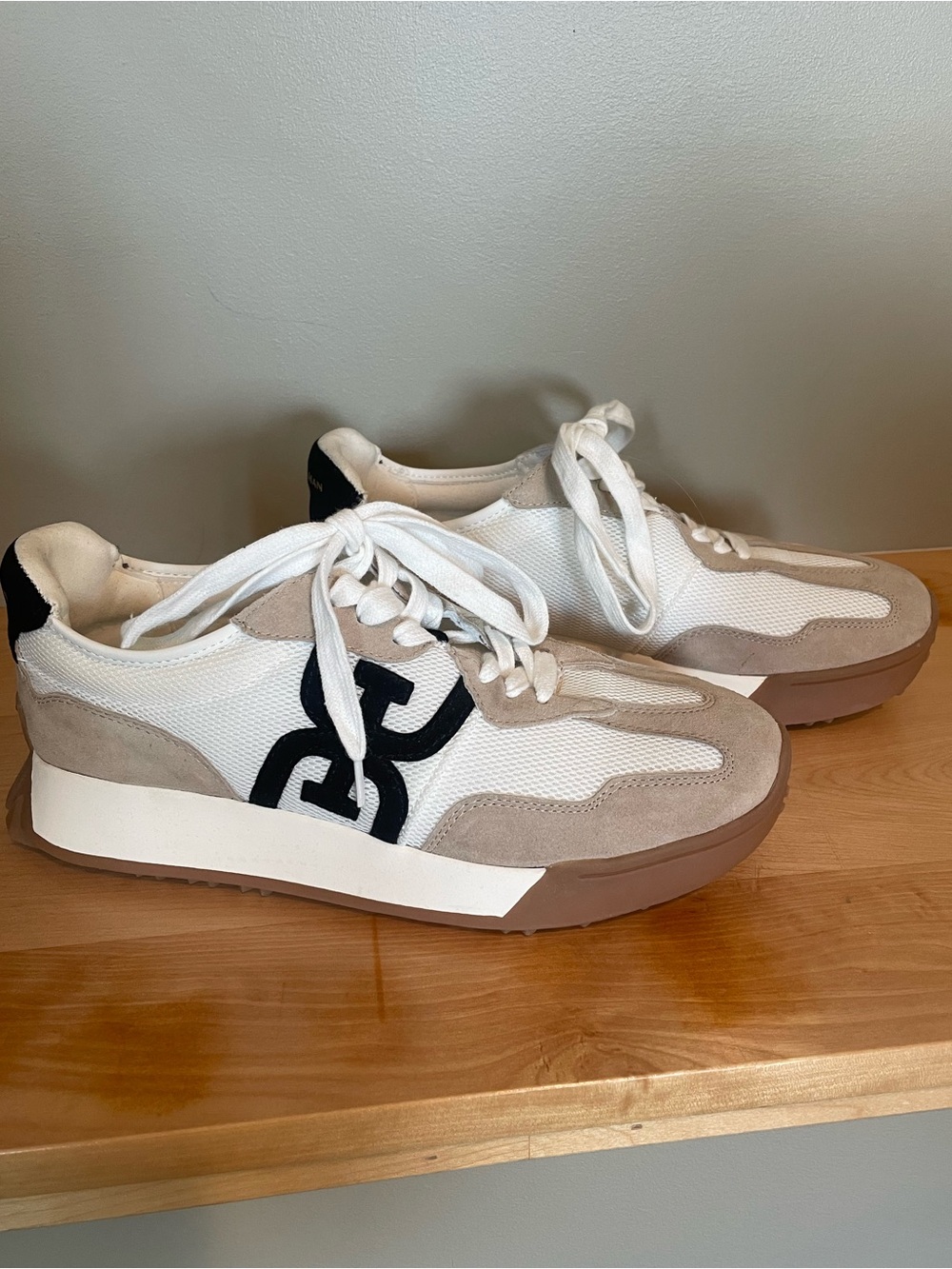 Sam Edelman Women’s Langley 3 Lace-Up Sneakers